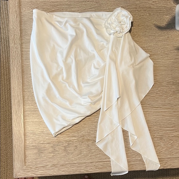 Lovers + Friends Dresses & Skirts - Lovers + Friends White Draped Mini Skirt